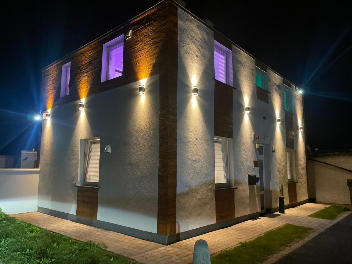 #4 Tgha Luxury One Bedroom Apartment In Athlone Exterior photo